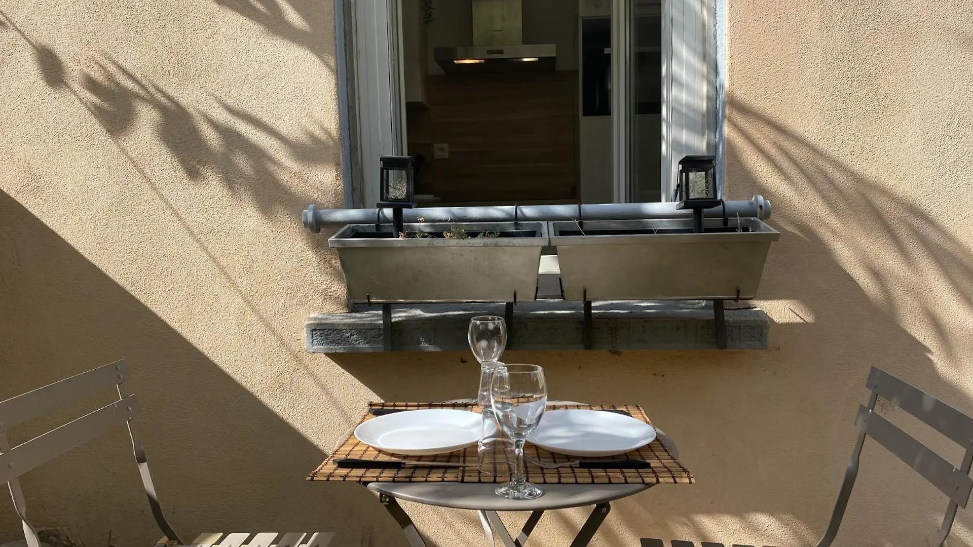 Le Creuset Lyonnais, Bnbconciergerie